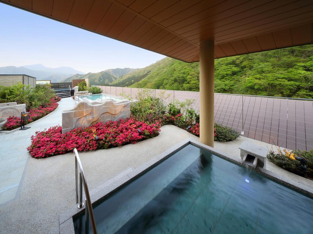 Asaya Hotel Нико Екстериор снимка A modern onsen