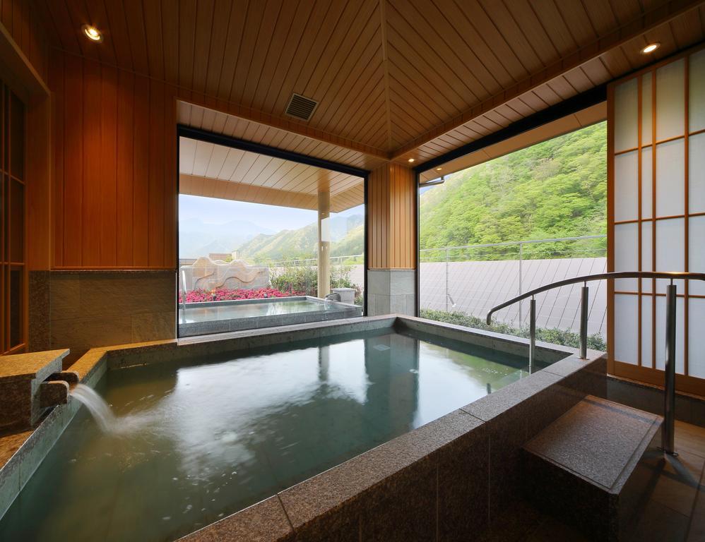 Asaya Hotel Нико Екстериор снимка A modern onsen