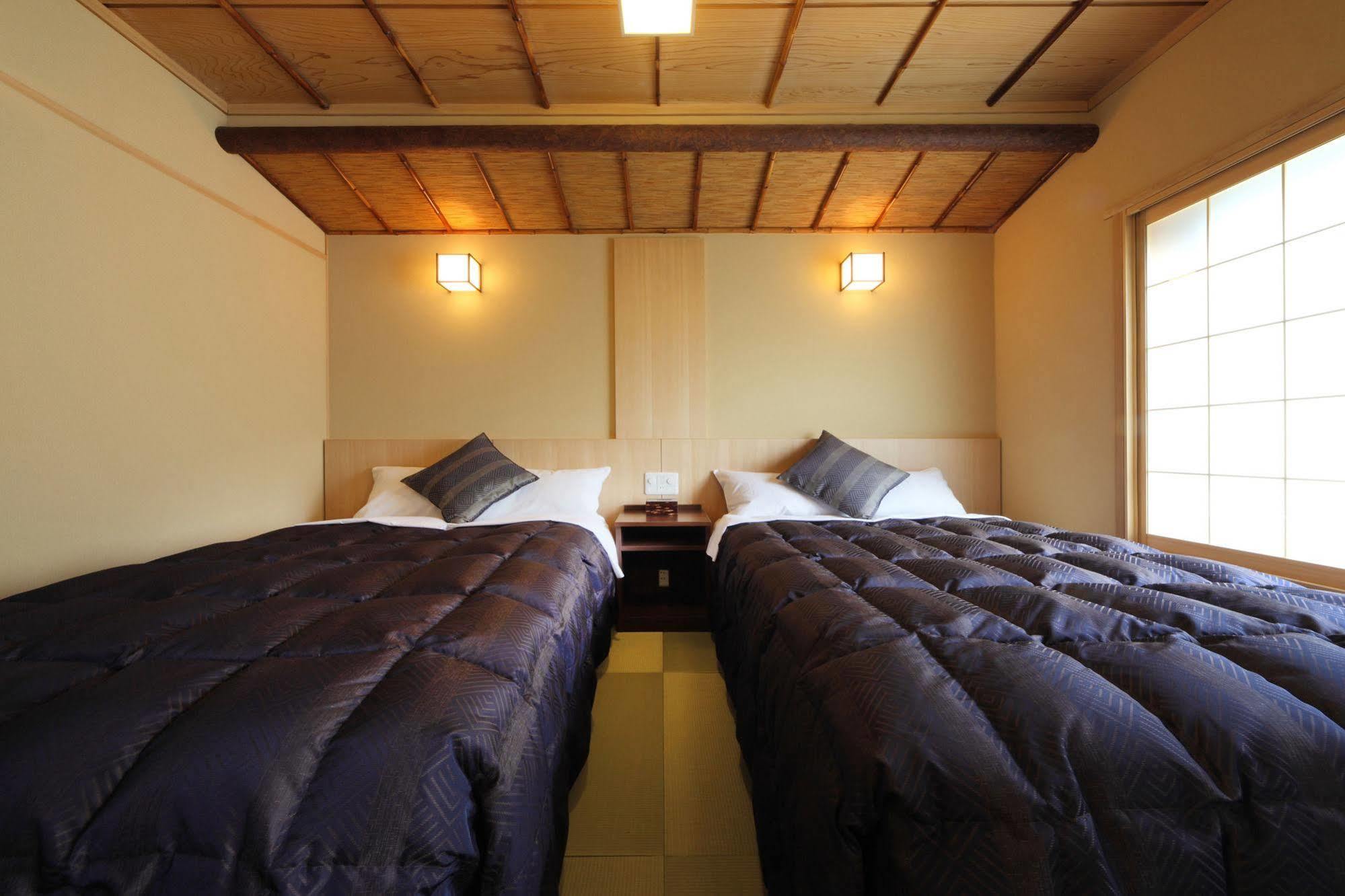 Asaya Hotel Нико Екстериор снимка A room at a ryokan