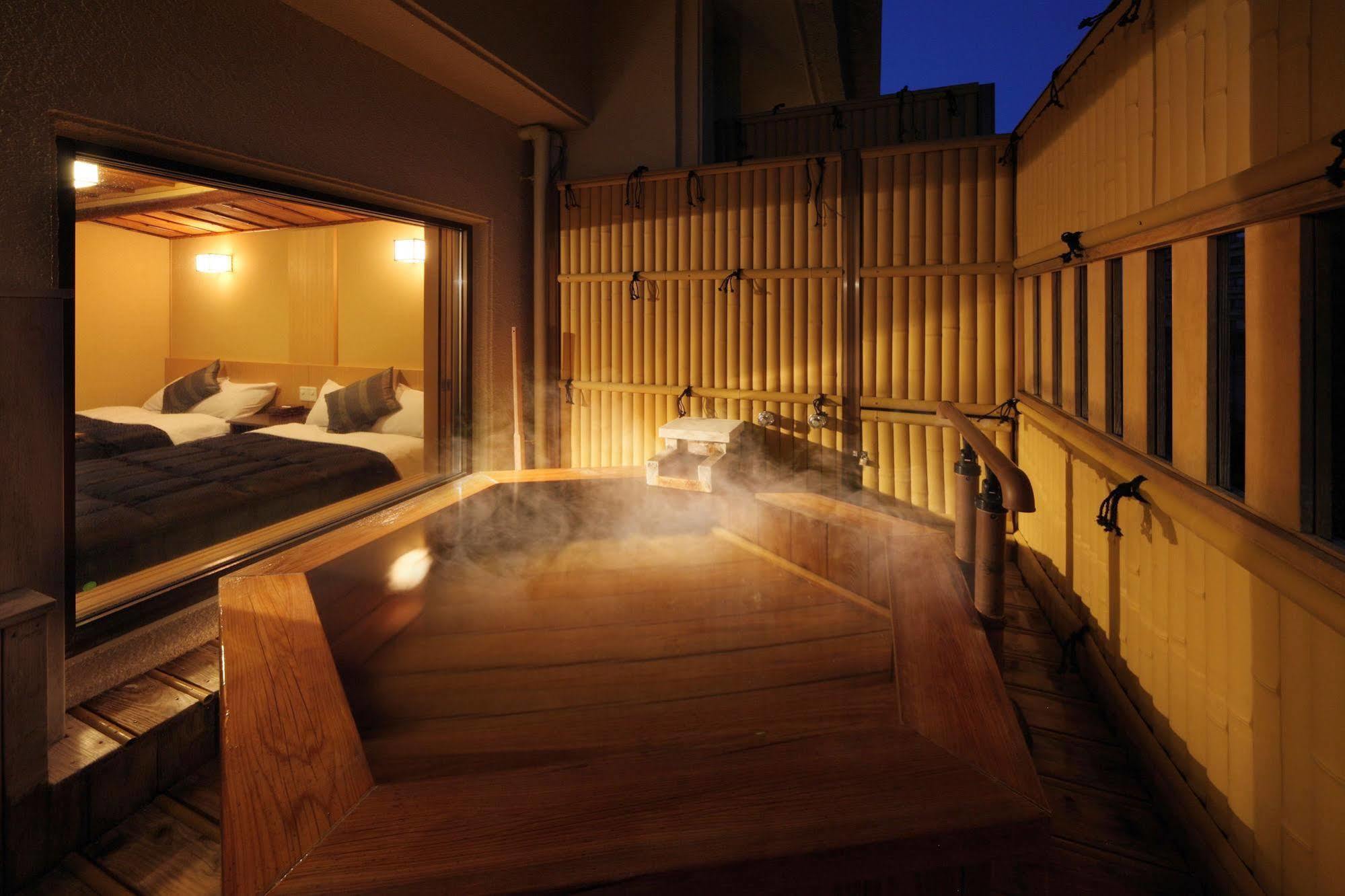 Asaya Hotel Нико Екстериор снимка A private onsen